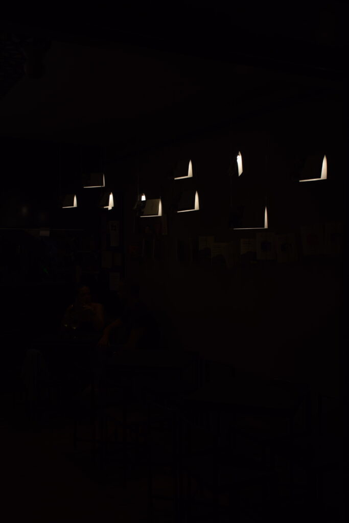 Magma book lights